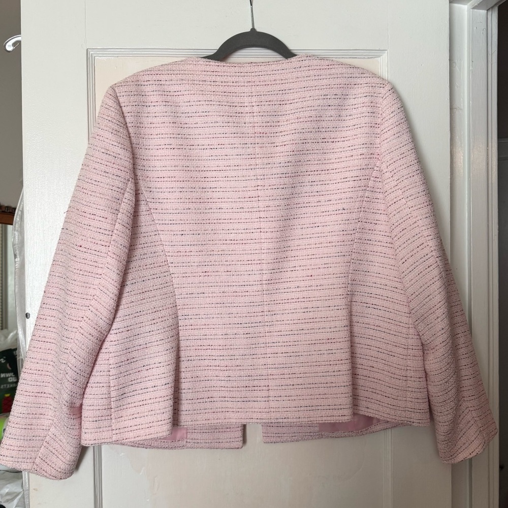 Women's Pink Tweed Jacket - Picture 2 of 4